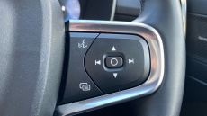 Volvo XC40 2.0 B3P Ultra Dark 5dr Auto Petrol Estate